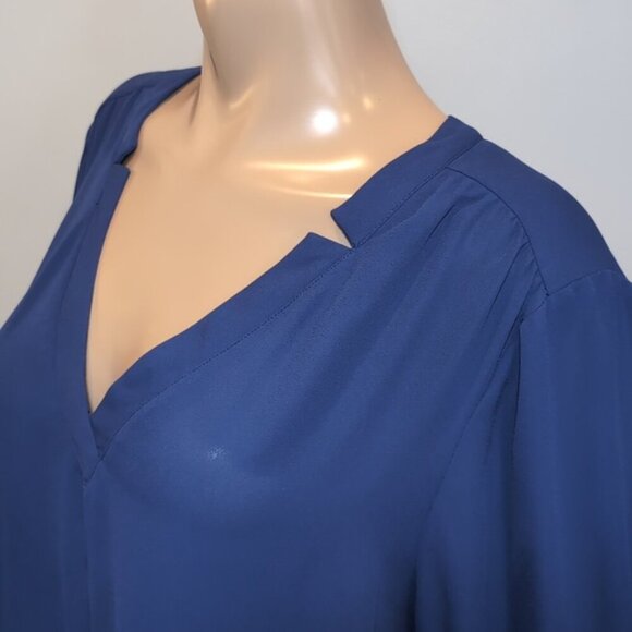 Reitmans Vneck Flowy Blouse Boyfriend Shirt Roll Tab Pleated Notched Tunic Top - Picture 5 of 12